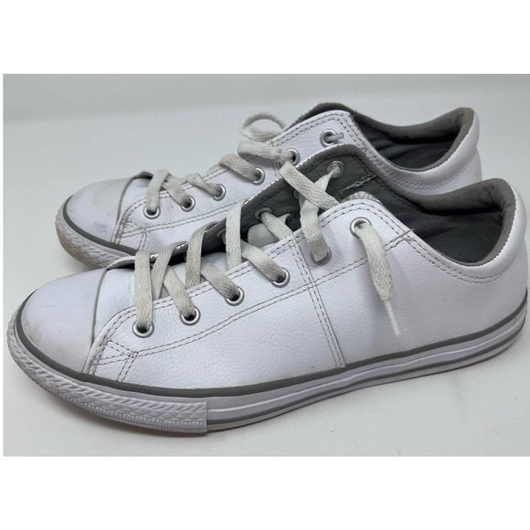 Converse All Star Junior Leather Sneaker Size 6 Blue Spots on‎ Left Side in Pic. - Picture 2 of 8